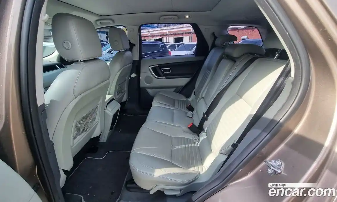 Land Rover Discovery Sport 2016 2.0 автомат (гидро), фото 17