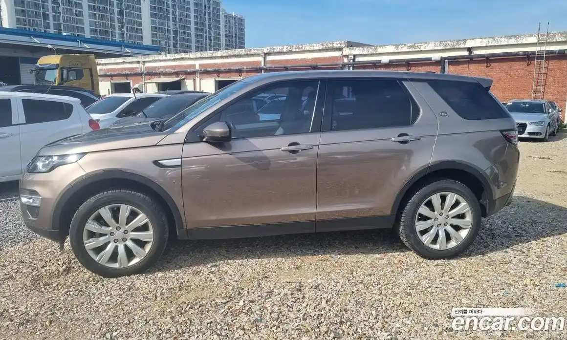 Land Rover Discovery Sport 2016 2.0 автомат (гидро), фото 5