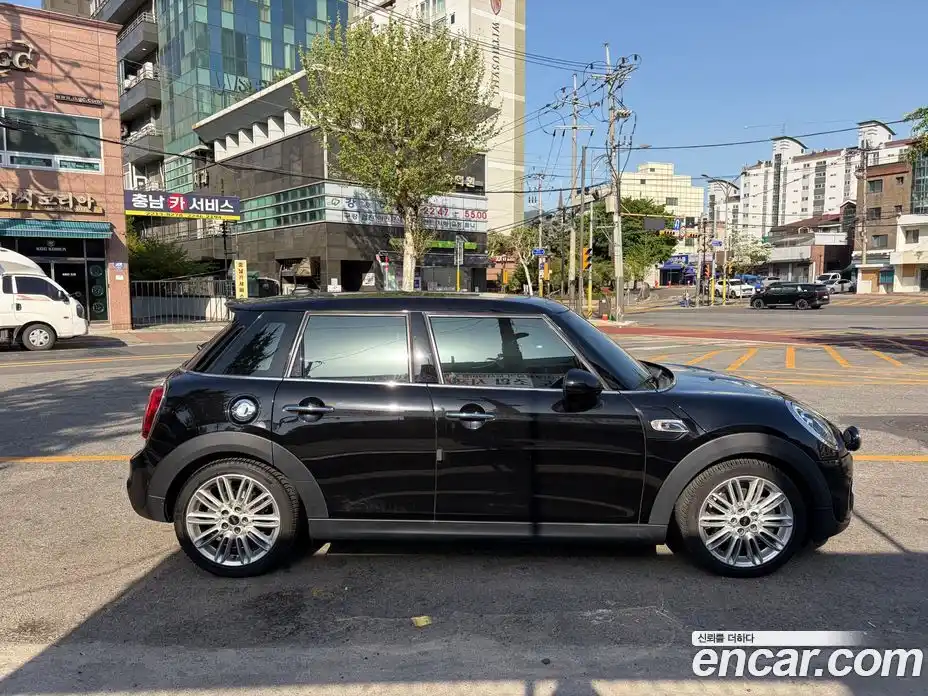 Mini Cooper 2017 2.0 автомат (гидро), фото 11