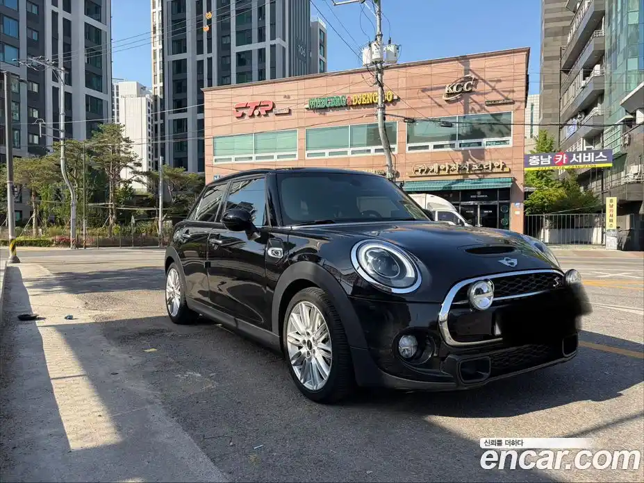 Mini Cooper 2017 2.0 автомат (гидро), фото 3