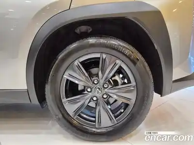 Lexus UX 2024 2.0 вариатор, миниатюра 7
