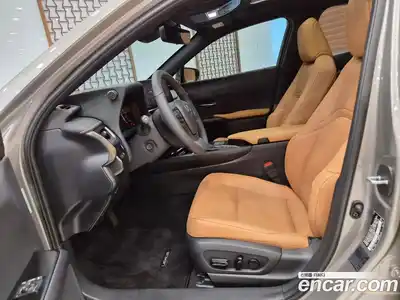 Lexus UX 2024 2.0 вариатор, миниатюра 9