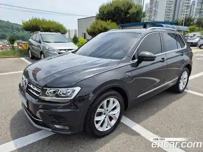 Volkswagen Tiguan 2018 2.0 автомат (гидро), миниатюра 3