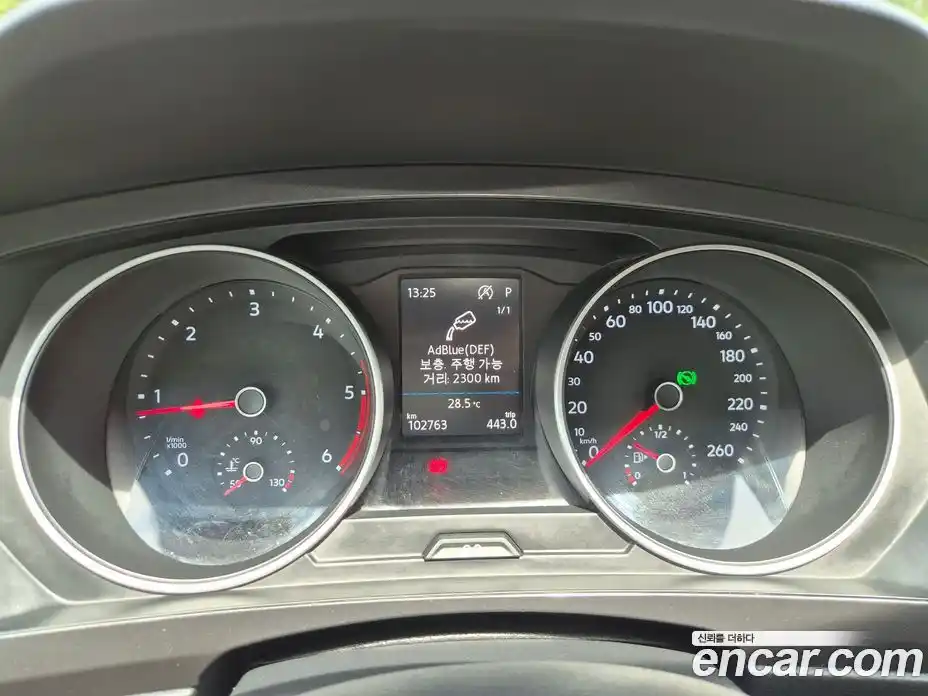 Volkswagen Tiguan 2018 2.0 автомат (гидро), фото 5