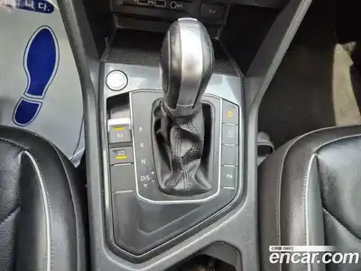 Volkswagen Tiguan 2018 2.0 автомат (гидро), миниатюра 6
