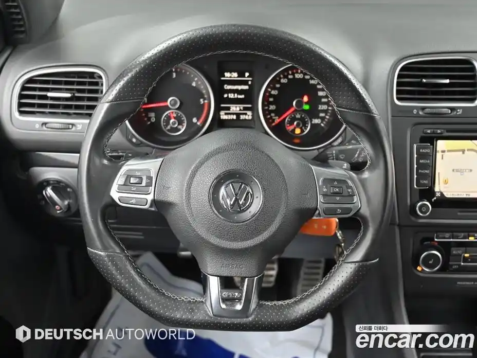 Volkswagen Golf 2011 2.0 автомат (гидро), фото 13