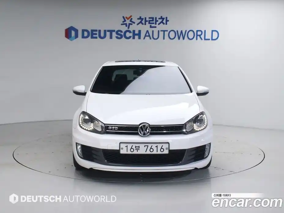 Volkswagen Golf 2011 2.0 автомат (гидро), фото 3
