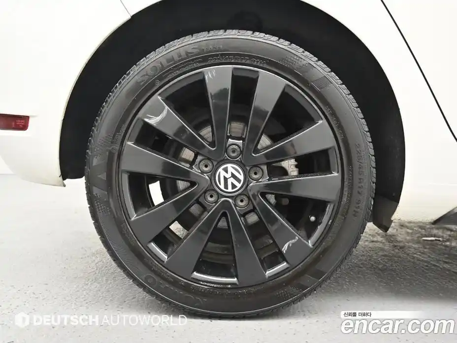 Volkswagen Golf 2011 2.0 автомат (гидро), фото 5
