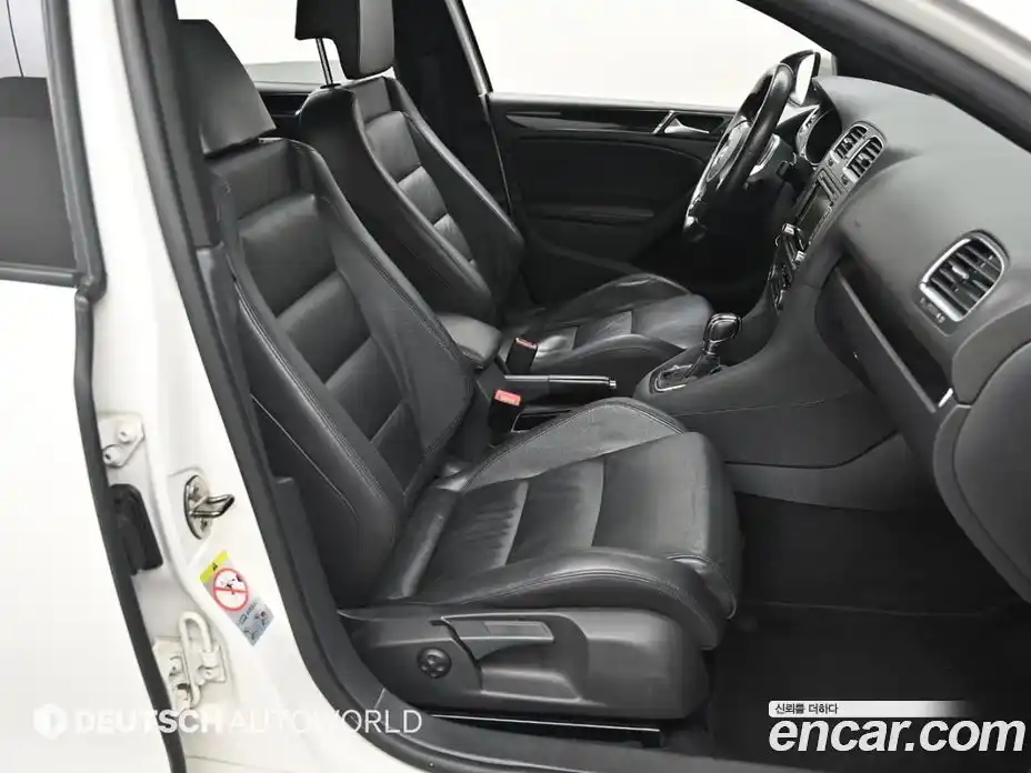 Volkswagen Golf 2011 2.0 автомат (гидро), фото 10