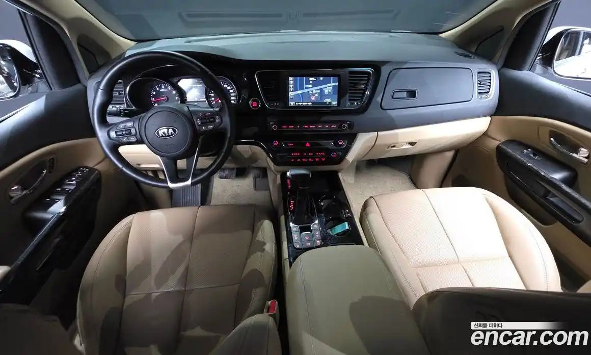 Kia Carnival 2018 3.3 автомат (гидро), фото 7