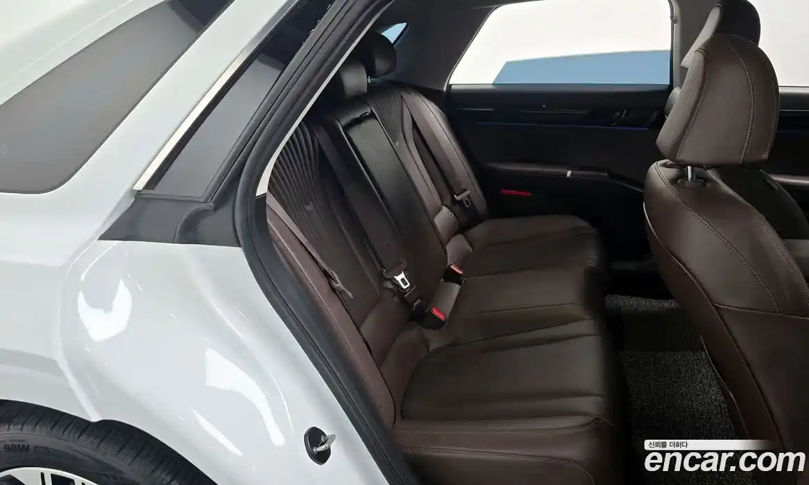 Hyundai Grandeur 2023 2.5 автомат (гидро), фото 12