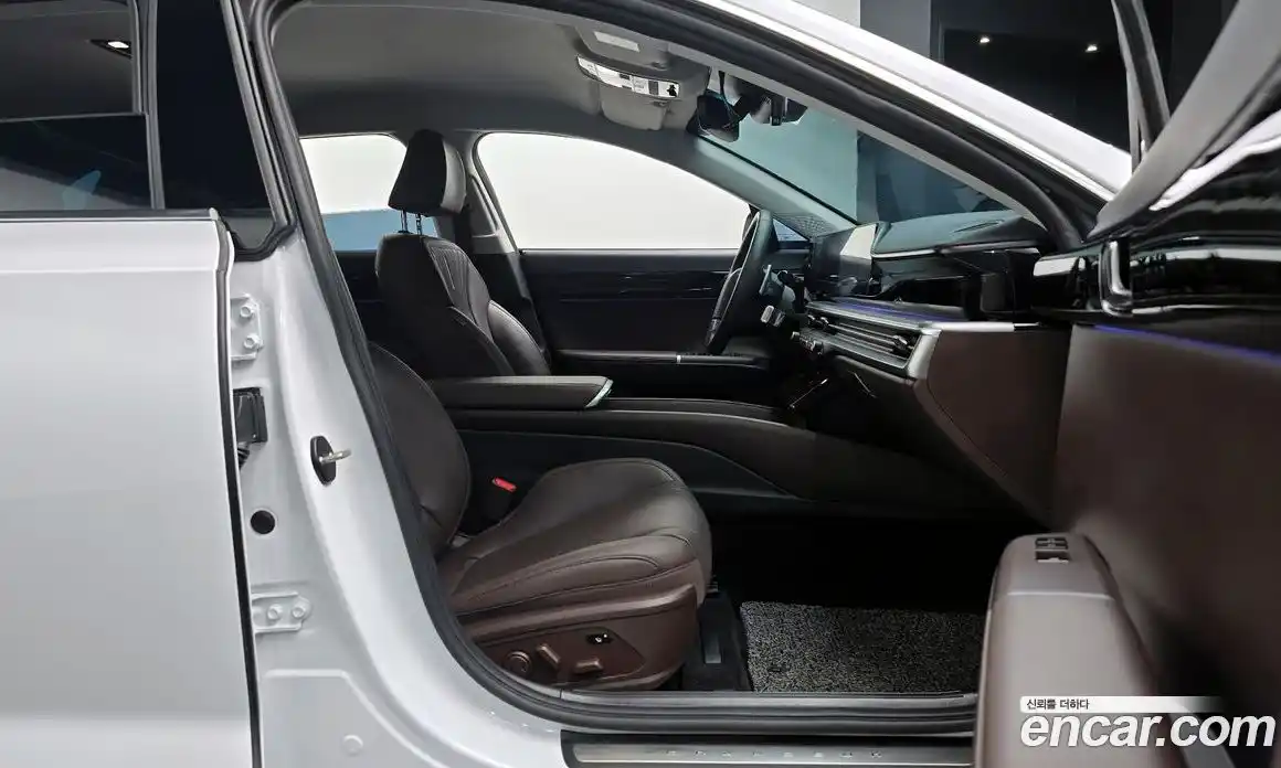 Hyundai Grandeur 2023 2.5 автомат (гидро), фото 10