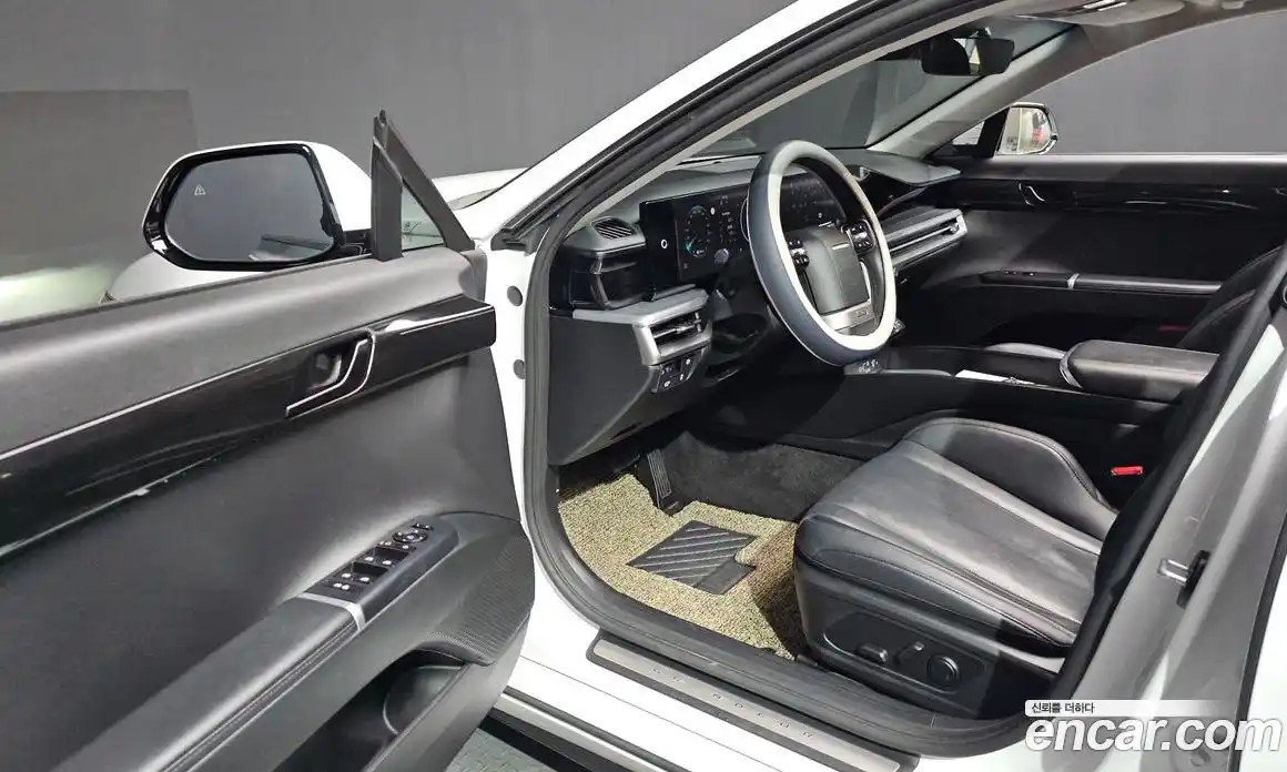 Hyundai Grandeur 2023 2.5 автомат (гидро), фото 10