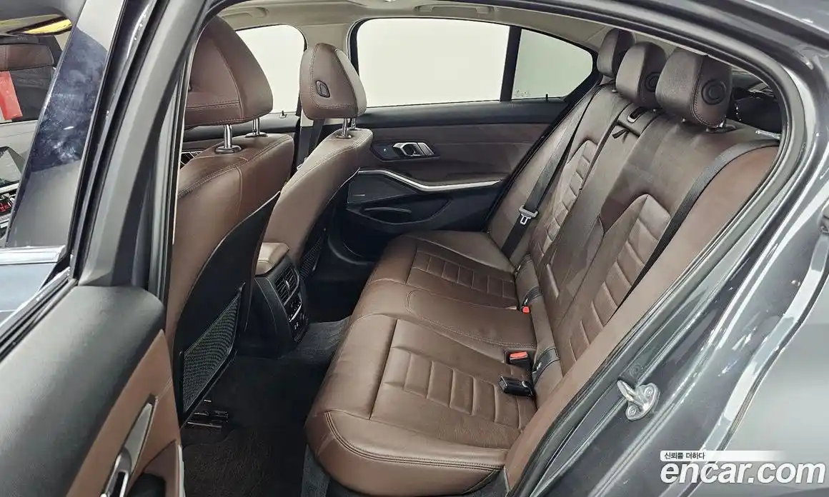 BMW 3 серия 2019 2.0 автомат (гидро), фото 12