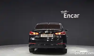 Hyundai Avante 2015 1.6 автомат (гидро), миниатюра 4
