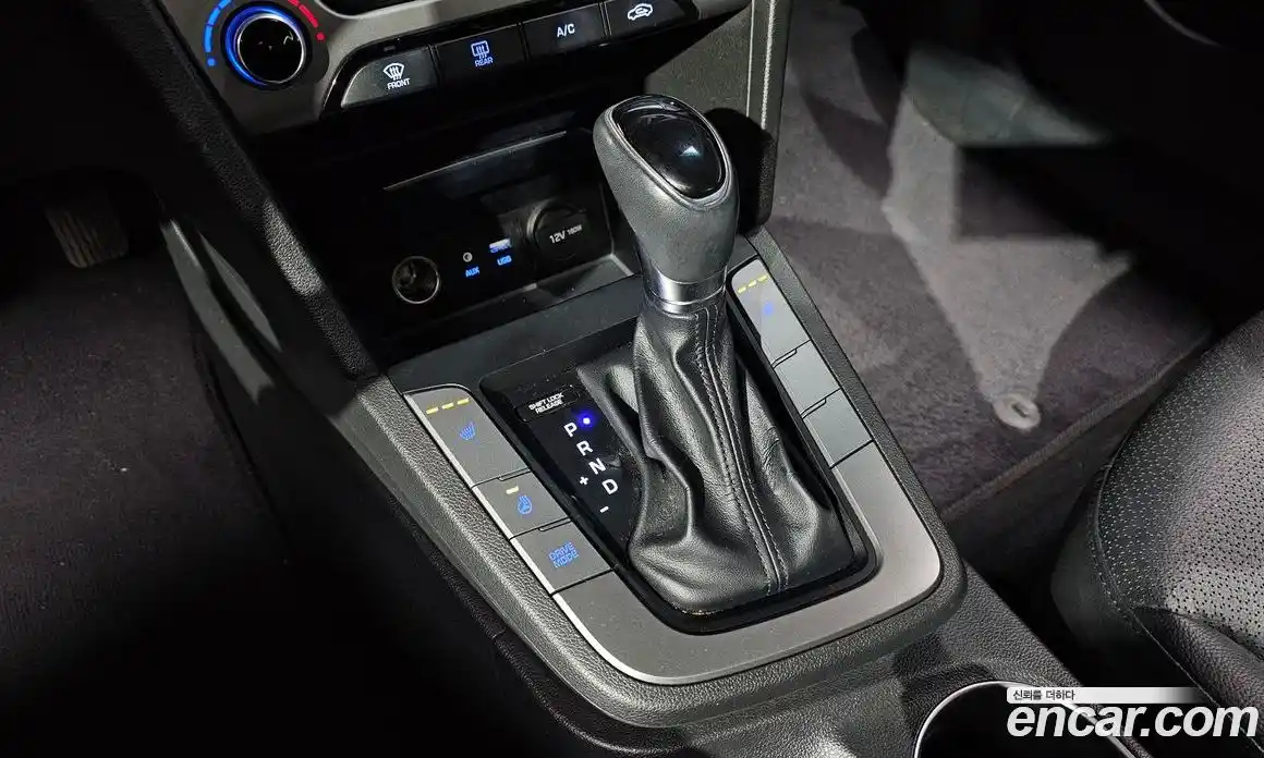 Hyundai Avante 2015 1.6 автомат (гидро), фото 9