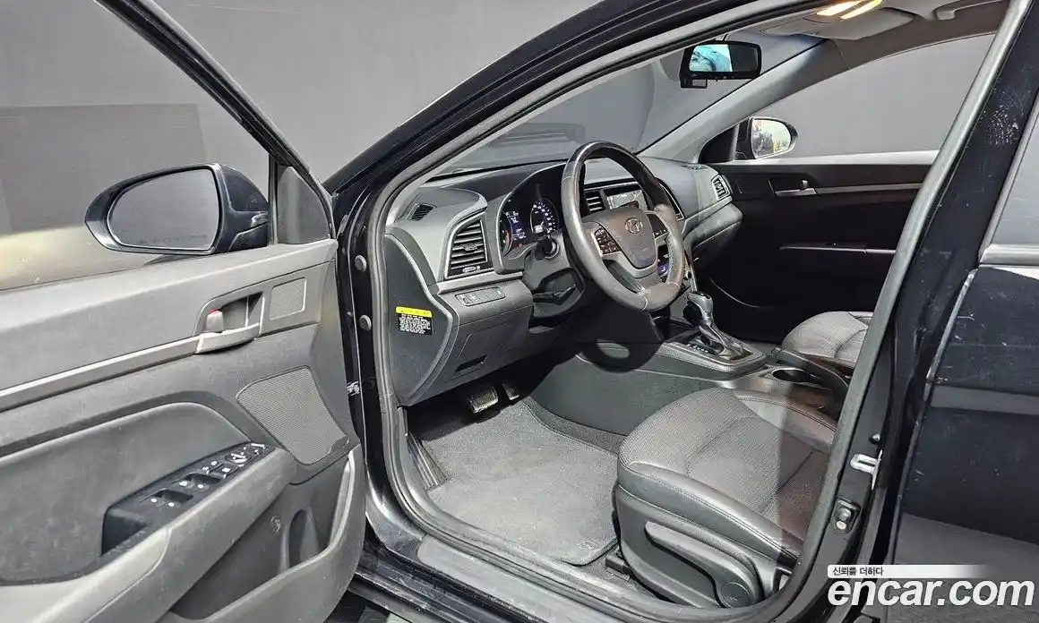 Hyundai Avante 2015 1.6 автомат (гидро), фото 10