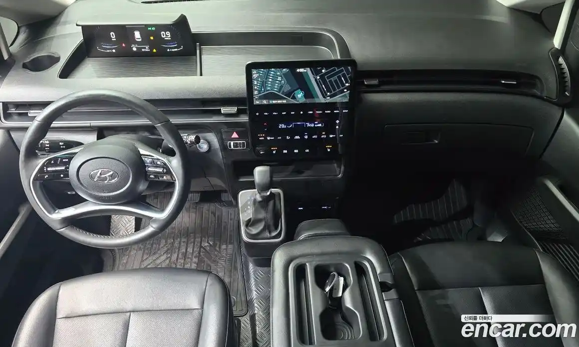 Hyundai Staria 2022 2.2 автомат (гидро), фото 7