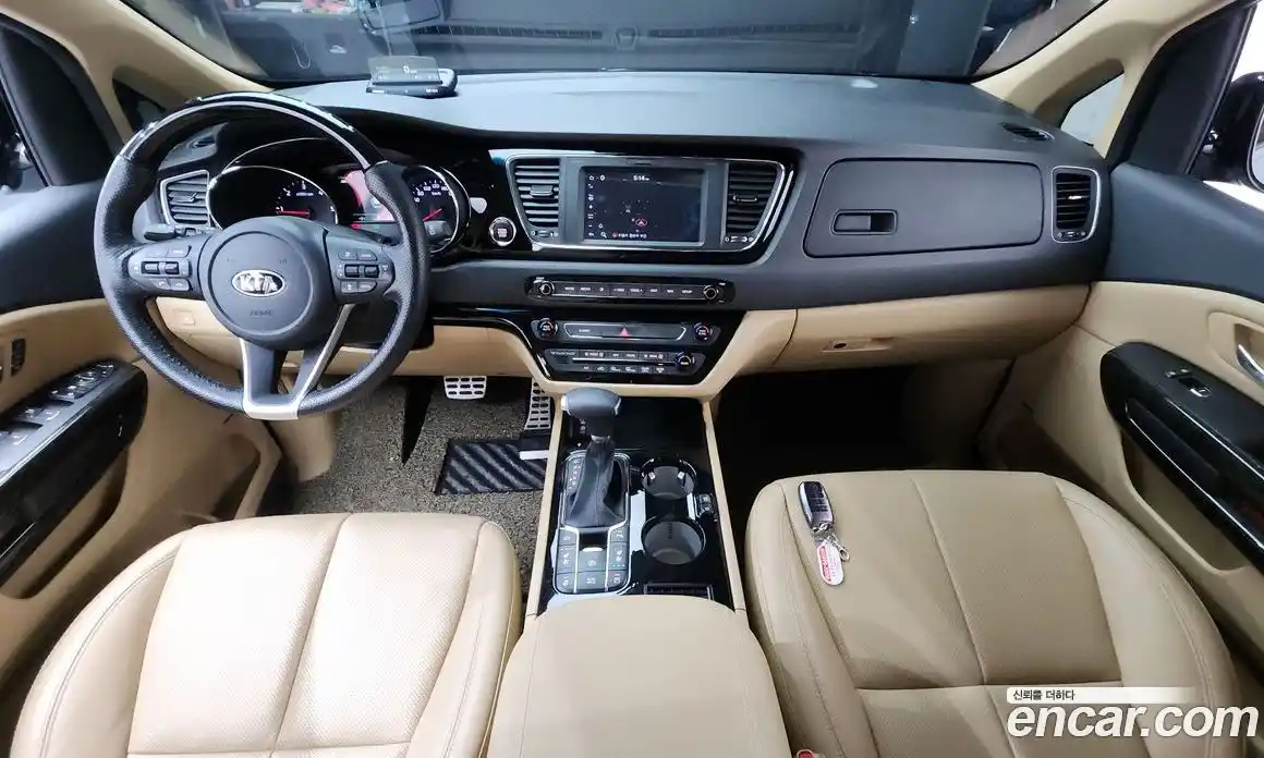 Kia Carnival 2019 2.2 автомат (гидро), фото 7