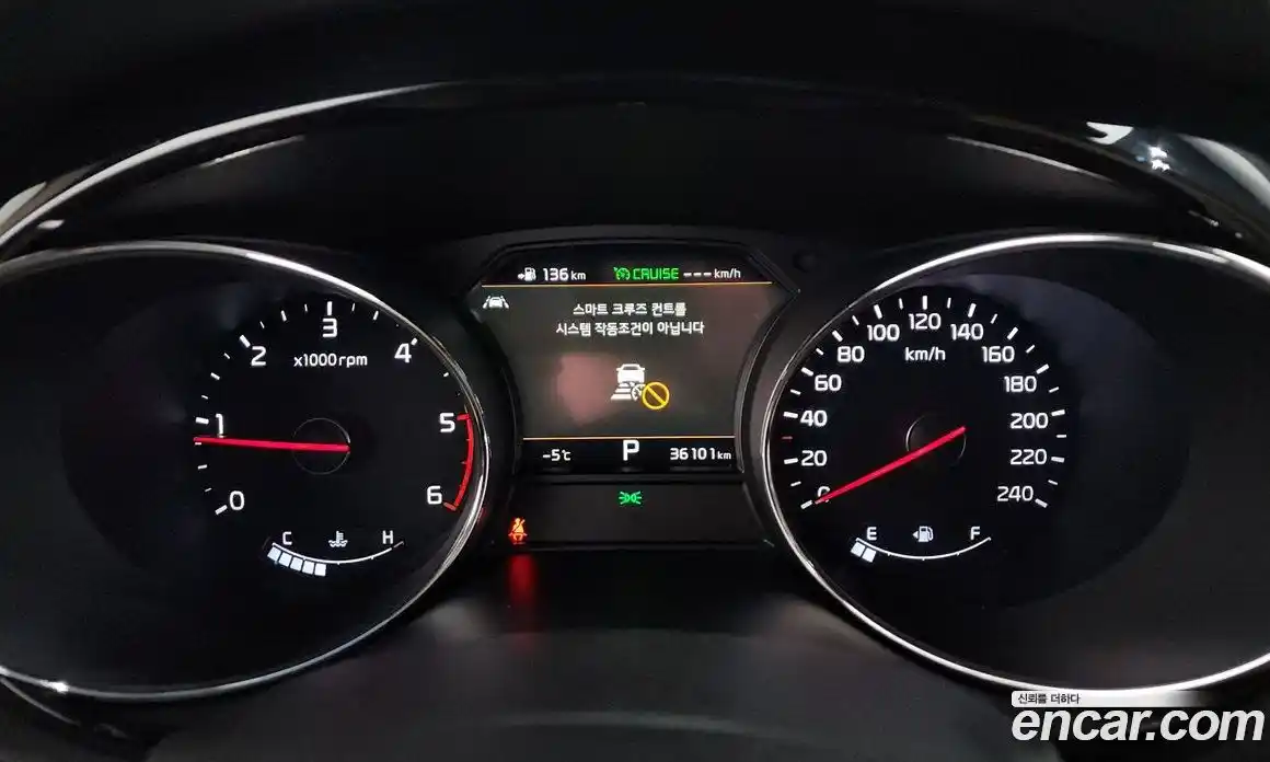 Kia Carnival 2019 2.2 автомат (гидро), фото 8