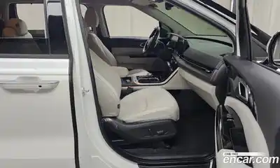 Kia Carnival 2022 2.2 автомат (гидро), миниатюра 11