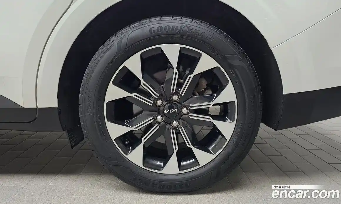 Kia Carnival 2022 2.2 автомат (гидро), фото 5