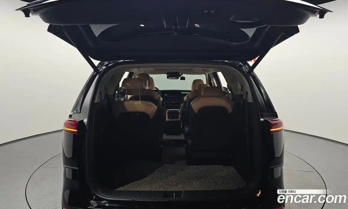 Kia Carnival 2020 2.2 автомат (гидро), фото 20