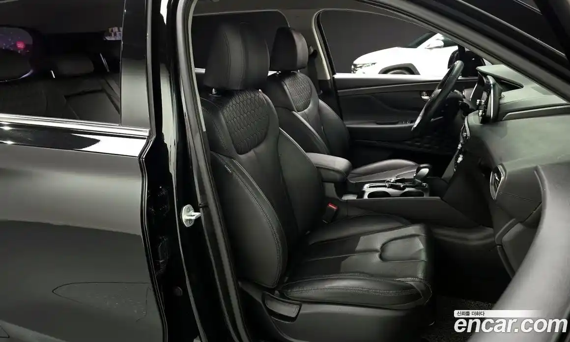 Hyundai Santa Fe 2018 2.0 автомат (гидро), фото 10