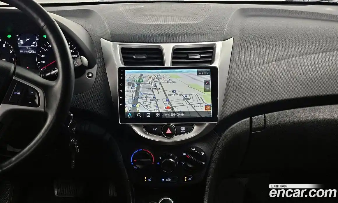Hyundai Accent 2014 1.4 автомат (гидро), фото 15