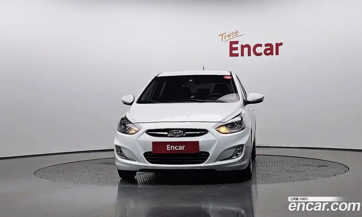 Hyundai Accent 2014 1.4 автомат (гидро), фото 3