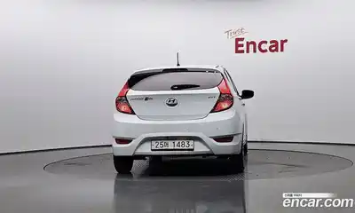 Hyundai Accent 2014 1.4 автомат (гидро), миниатюра 4