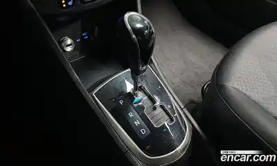 Hyundai Accent 2014 1.4 автомат (гидро), миниатюра 9
