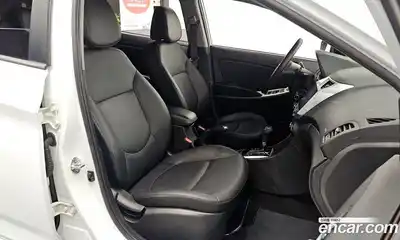 Hyundai Accent 2014 1.4 автомат (гидро), миниатюра 10