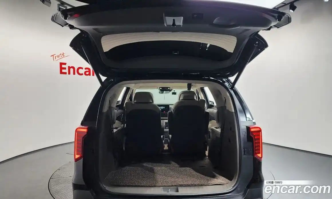 Kia Carnival 2023 2.2 автомат (гидро), фото 20