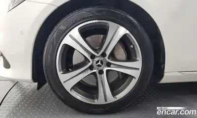 Mercedes-Benz E-Class 2018 2.0 автомат (гидро), миниатюра 5