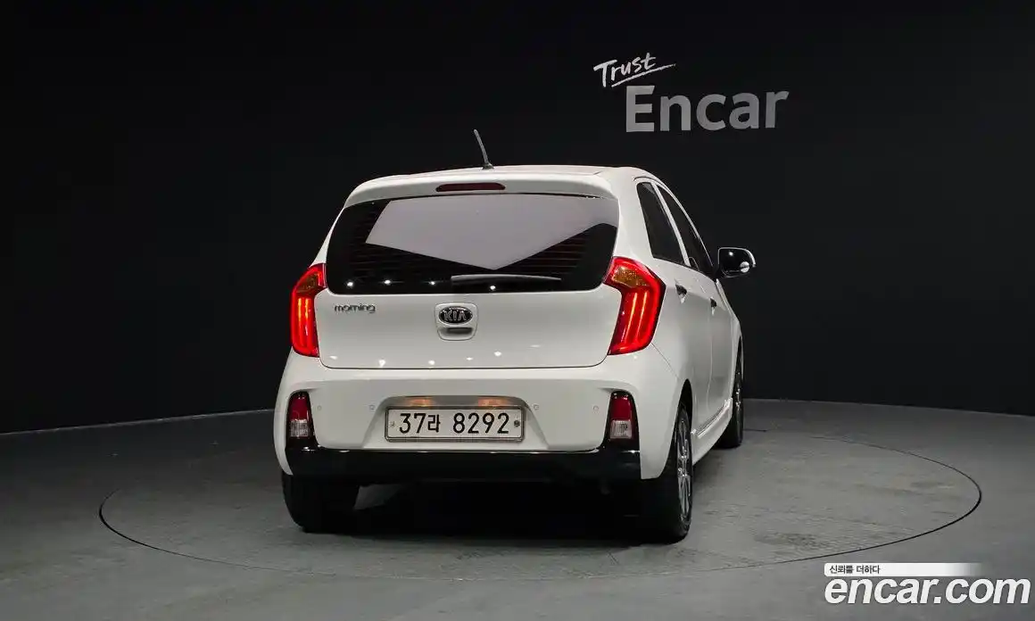 Kia Morning 2015 1.0 автомат (гидро), фото 4