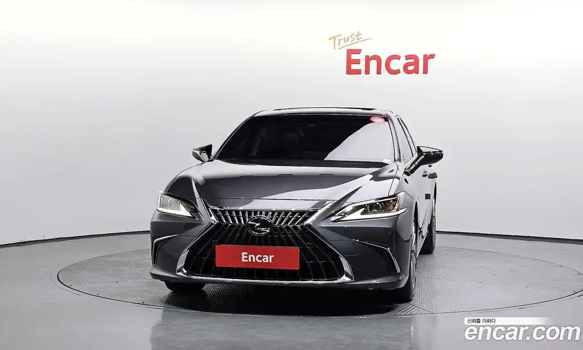 Lexus ES 2023 2.5 гидро, фото 3
