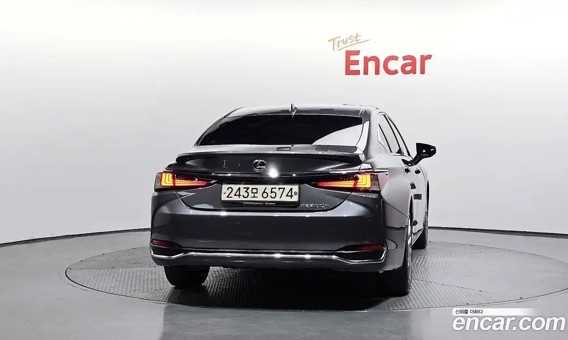 Lexus ES 2023 2.5 гидро, фото 4