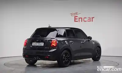 Mini Cooper, 2019, 67 249 км