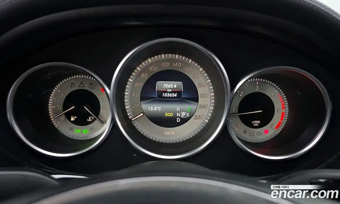 Mercedes-Benz CLS-Class 2015 2.1 гидро, фото 8 Mercedes-Benz CLS-Class 2015 2.1 гидро, фото 8
