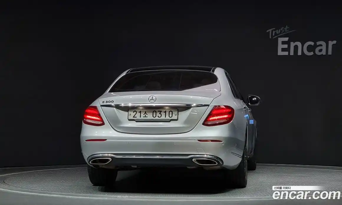 Mercedes-Benz E-Class 2016 2.0 автомат (гидро), фото 4