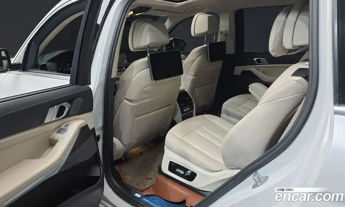 BMW X7 2021 3.0 автомат (гидро), фото 11