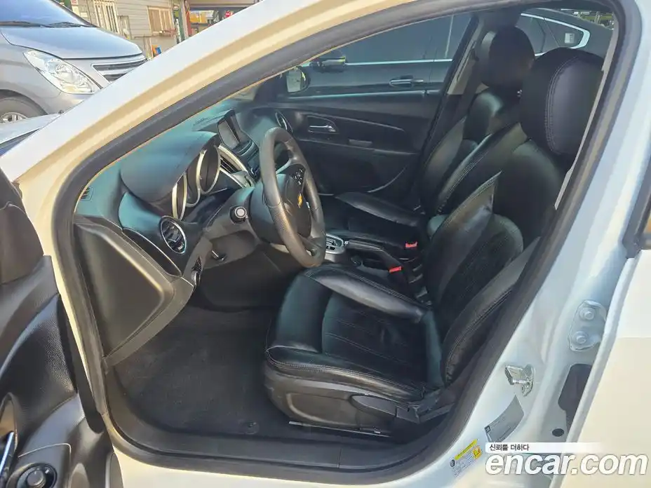 Chevrolet Cruze 2012 1.8 автомат (гидро), фото 11