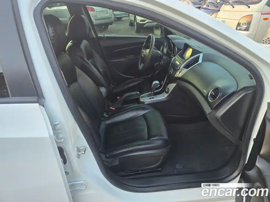 Chevrolet Cruze 2012 1.8 автомат (гидро), фото 15