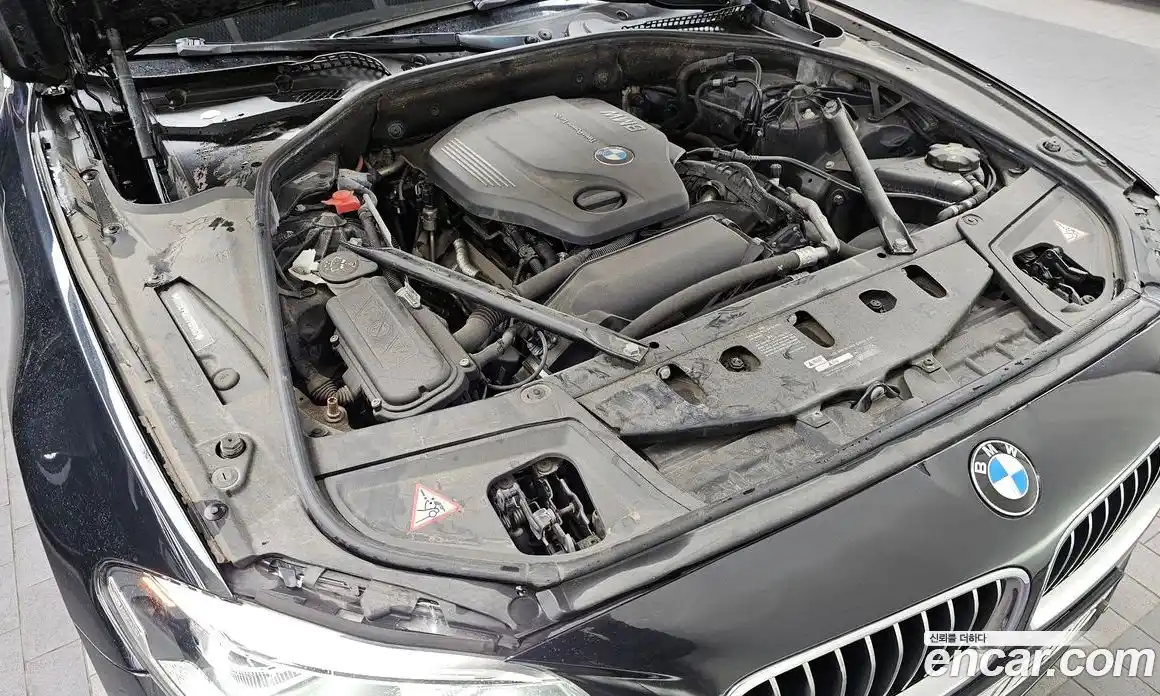 BMW 5 серия 2015 2.0 автомат (гидро), фото 6