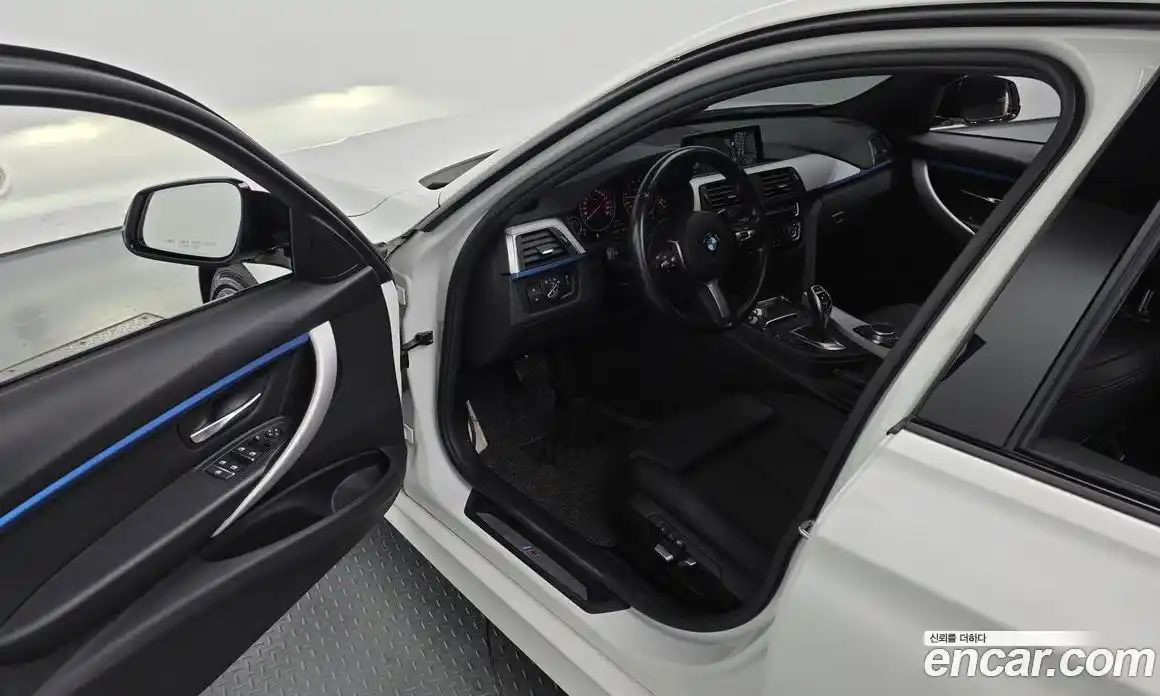 BMW 3 серия 2017 2.0 автомат (гидро), фото 11