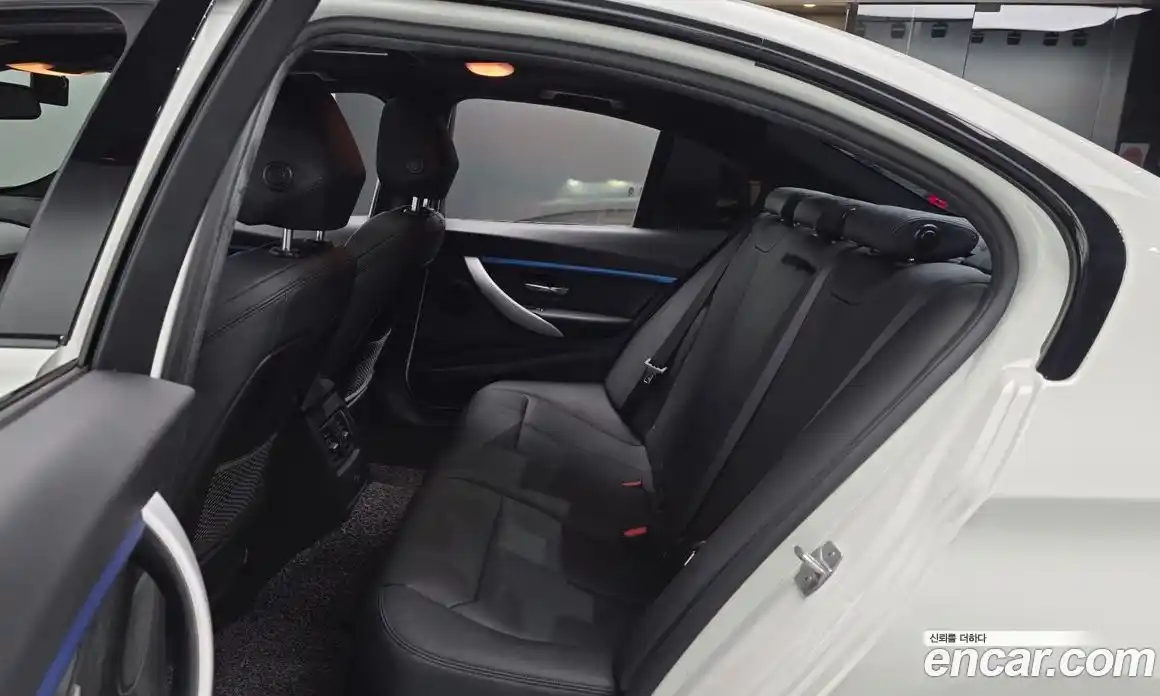 BMW 3 серия 2017 2.0 автомат (гидро), фото 12