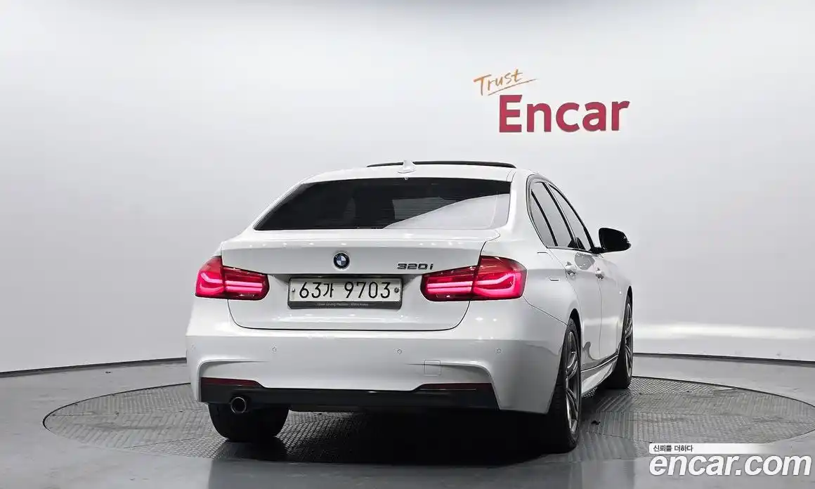 BMW 3 серия 2017 2.0 автомат (гидро), фото 4