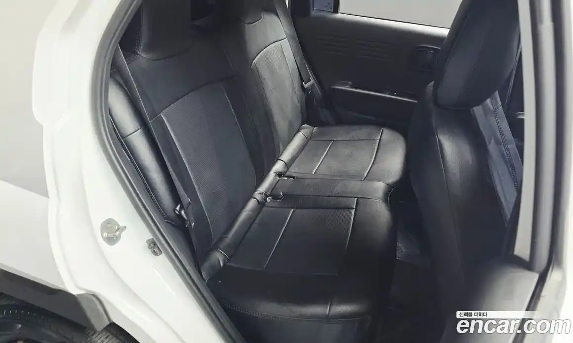 Hyundai Casper 2023 1.0 автомат (гидро), фото 16