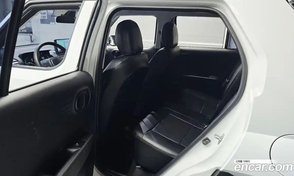 Hyundai Casper 2023 1.0 автомат (гидро), фото 17